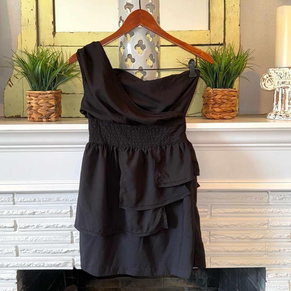 Gentle Fawn Black Tiered Draped One Shoulder Mini Dress Cocktail Party Size 4